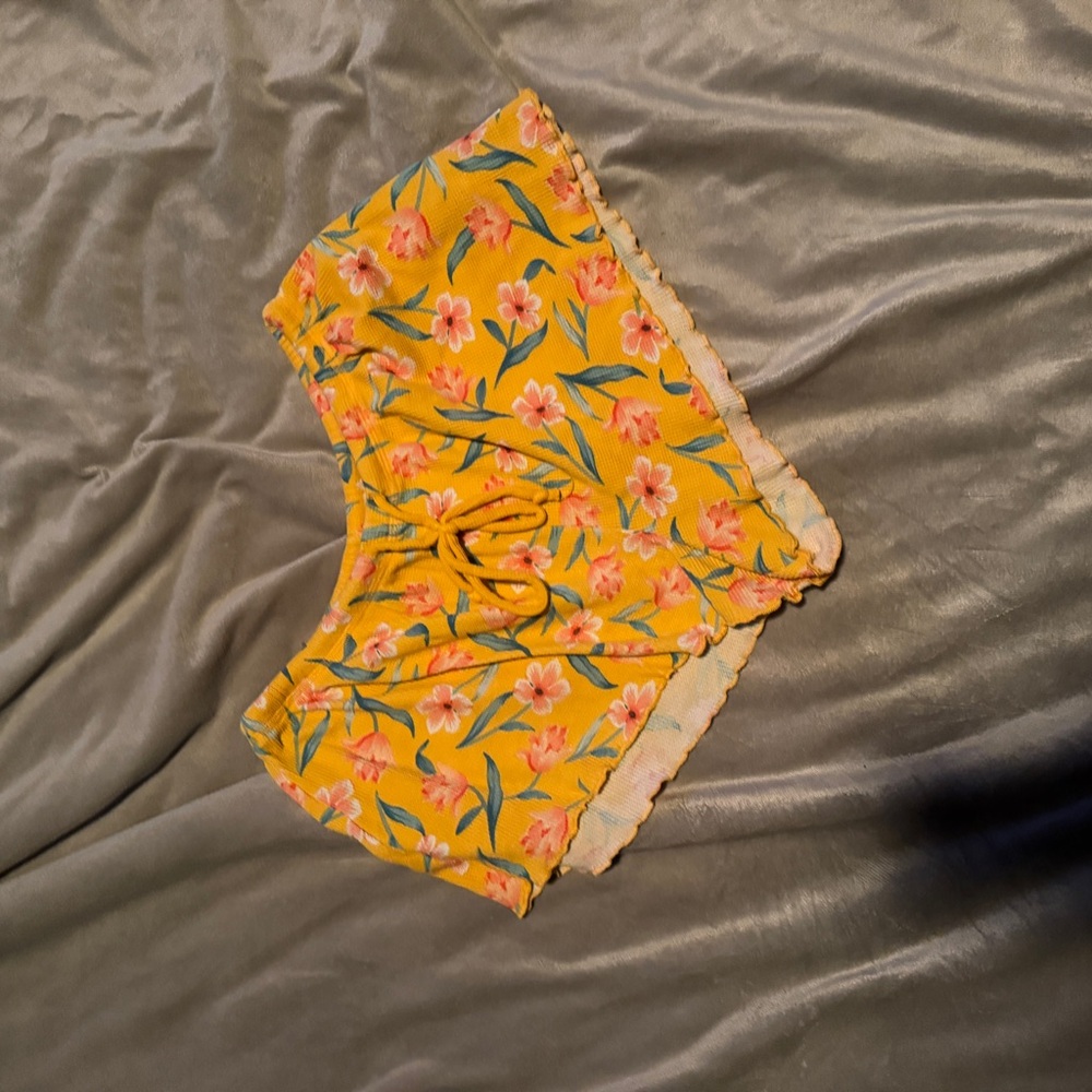 PINK Victoria's Secret Yellow Floral Women's Shorts